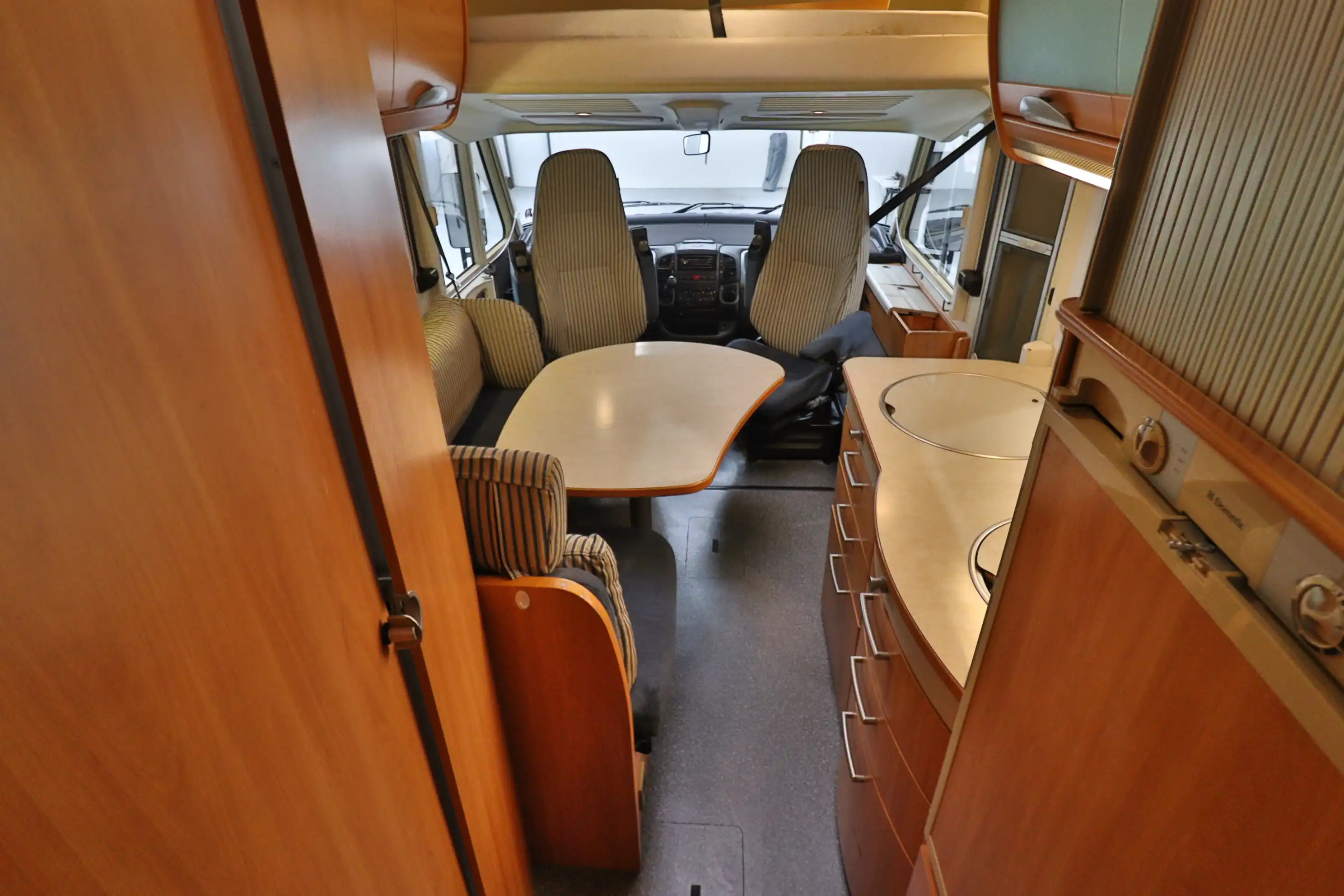 HYMER-ERIBA B 524